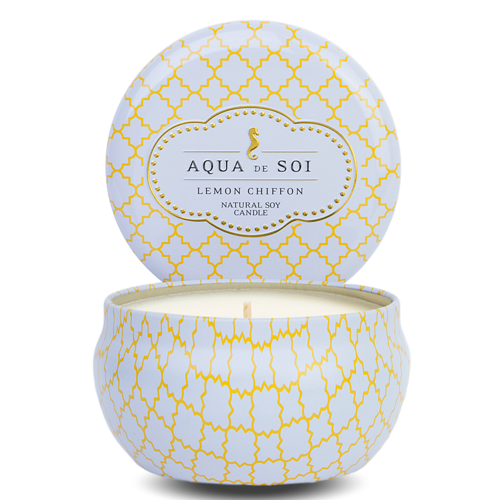 KAAARS.NL - The SOi Company -%product_title - 14,95 - Aqua de Soi soja geurkaars in blik zomers en fris. Met de geur van de meyer citroen, sinaasappel en suiker voor een zomersfeer in huis en tuin