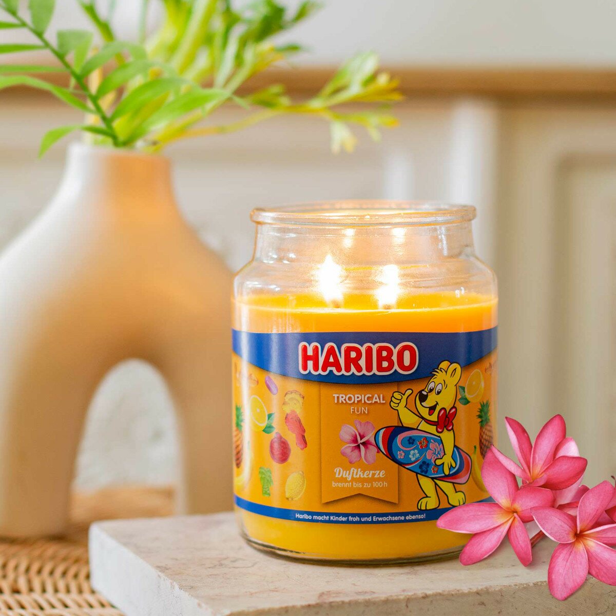 haribo-tropical-fun-grote-geurkaars-510gr-sfeerimpressie