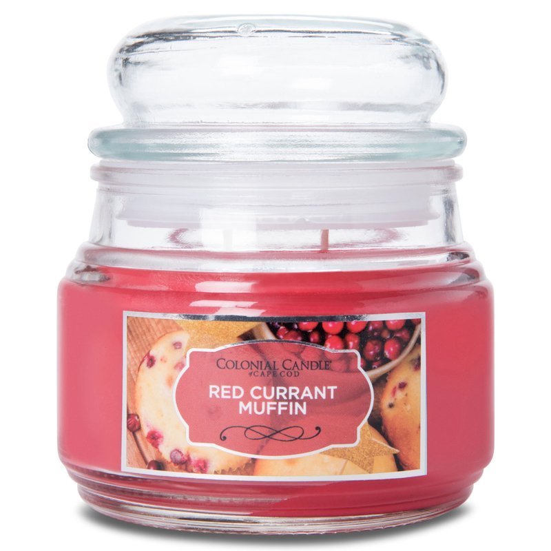 KAAARS.NL - Colonial Candle -%product_title - 8,95 - Soja geurkaars in glazen pot met stolp deksel. Erg kruidig en warm, deze geur van de redcurrant muffin. Een traditionele geur, ideaal voor de herfst en winter.Productafbeelding